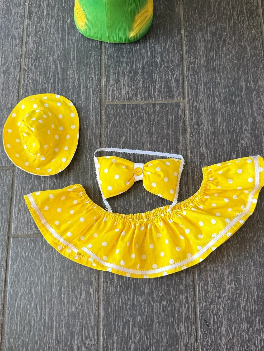 Yellow & white polka dot bikini with hat for 23” porch goose